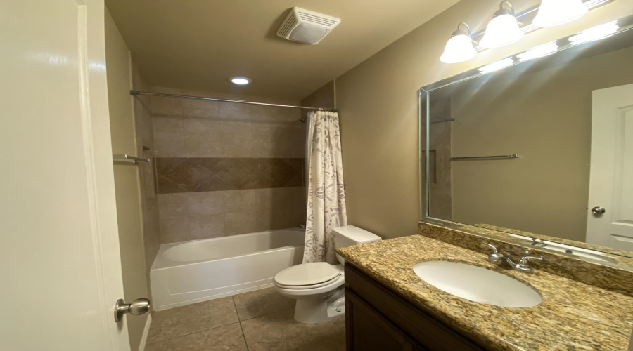413 Windmill Palm, LAREDO, Texas 78045, 4 Bedrooms Bedrooms, 5 Rooms Rooms,2 BathroomsBathrooms,Residential,For Rent,413 Windmill Palm,20264841