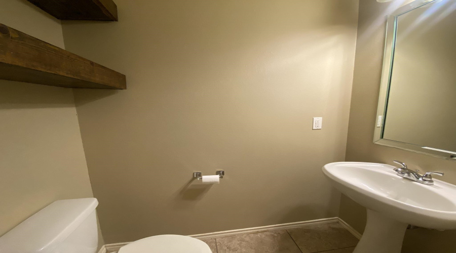 413 Windmill Palm, LAREDO, Texas 78045, 4 Bedrooms Bedrooms, 5 Rooms Rooms,2 BathroomsBathrooms,Residential,For Rent,413 Windmill Palm,20264841