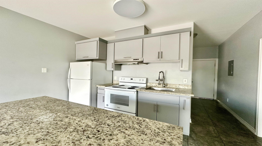 2705 Mauricio St, Laredo, Texas 78041-0000, 2 Bedrooms Bedrooms, 3 Rooms Rooms,1 BathroomBathrooms,Residential,For Rent,2705 Mauricio St,20264842