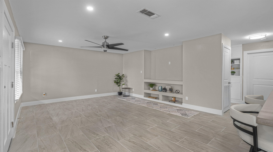 4902 Marcella Ave, Laredo, Texas 78041, 2 Bedrooms Bedrooms, 4 Rooms Rooms,1 BathroomBathrooms,Residential,For Sale,4902 Marcella Ave,20264719