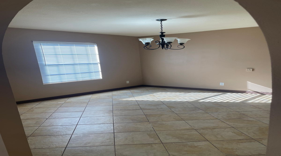 11811 Fawn Dr, Laredo, Texas 78045, 3 Bedrooms Bedrooms, 5 Rooms Rooms,2 BathroomsBathrooms,Residential,For Rent,11811 Fawn Dr,20264843