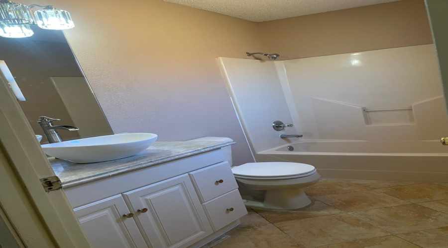 11811 Fawn Dr, Laredo, Texas 78045, 3 Bedrooms Bedrooms, 5 Rooms Rooms,2 BathroomsBathrooms,Residential,For Rent,11811 Fawn Dr,20264843