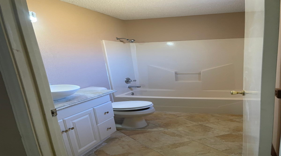 11811 Fawn Dr, Laredo, Texas 78045, 3 Bedrooms Bedrooms, 5 Rooms Rooms,2 BathroomsBathrooms,Residential,For Rent,11811 Fawn Dr,20264843