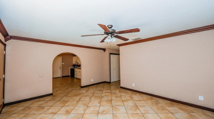 11811 Fawn Dr, Laredo, Texas 78045, 3 Bedrooms Bedrooms, 5 Rooms Rooms,2 BathroomsBathrooms,Residential,For Rent,11811 Fawn Dr,20264843