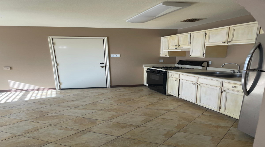 11811 Fawn Dr, Laredo, Texas 78045, 3 Bedrooms Bedrooms, 5 Rooms Rooms,2 BathroomsBathrooms,Residential,For Rent,11811 Fawn Dr,20264843