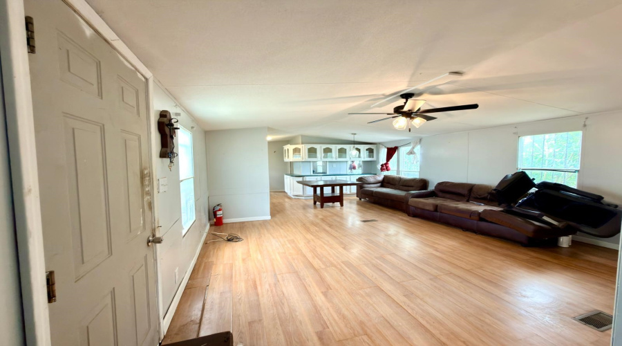 709 Nispola Dr, Laredo, Texas 78046, 2 Bedrooms Bedrooms, 5 Rooms Rooms,2 BathroomsBathrooms,Residential,For Sale,709 Nispola Dr,20264844