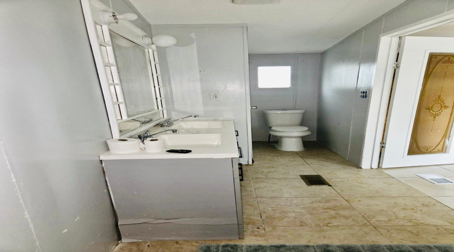 709 Nispola Dr, Laredo, Texas 78046, 2 Bedrooms Bedrooms, 5 Rooms Rooms,2 BathroomsBathrooms,Residential,For Sale,709 Nispola Dr,20264844
