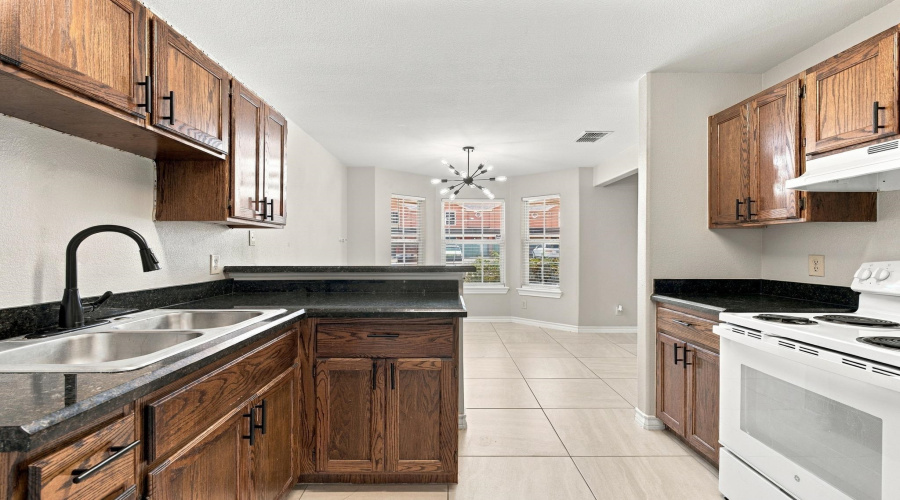 1016 Dicky Lane, LAREDO, Texas 78043, 2 Bedrooms Bedrooms, 4 Rooms Rooms,1 BathroomBathrooms,Residential,For Sale,1016 Dicky Lane,20264846