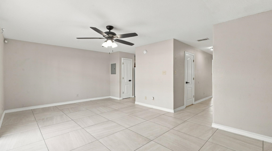 1016 Dicky Lane, LAREDO, Texas 78043, 2 Bedrooms Bedrooms, 4 Rooms Rooms,1 BathroomBathrooms,Residential,For Sale,1016 Dicky Lane,20264846