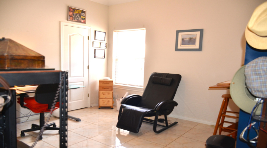 10533 Winrock Dr, LAREDO, Texas 78045, 3 Bedrooms Bedrooms, 6 Rooms Rooms,2 BathroomsBathrooms,Residential,For Sale,10533 Winrock Dr,20264850