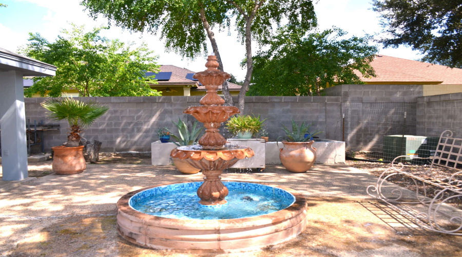 10533 Winrock Dr, LAREDO, Texas 78045, 3 Bedrooms Bedrooms, 6 Rooms Rooms,2 BathroomsBathrooms,Residential,For Sale,10533 Winrock Dr,20264850