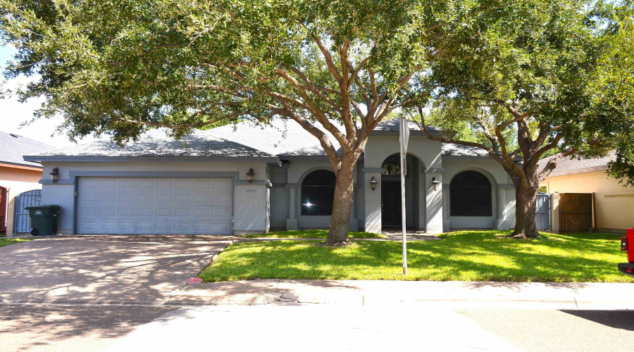 10533 Winrock Dr, LAREDO, Texas 78045, 3 Bedrooms Bedrooms, 6 Rooms Rooms,2 BathroomsBathrooms,Residential,For Sale,10533 Winrock Dr,20264850