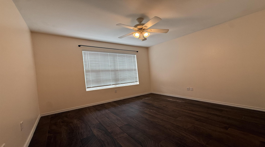 2135 Lima Lp, Laredo, Texas 78045, 3 Bedrooms Bedrooms, 5 Rooms Rooms,2 BathroomsBathrooms,Residential,For Rent,2135 Lima Lp,20264851