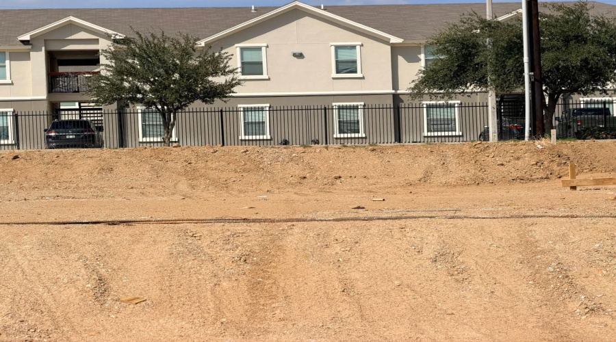 204 Lusitano Dr., Laredo, Texas 78046-7804, 4 Bedrooms Bedrooms, 6 Rooms Rooms,2 BathroomsBathrooms,Residential,For Sale,204 Lusitano Dr.,20264854
