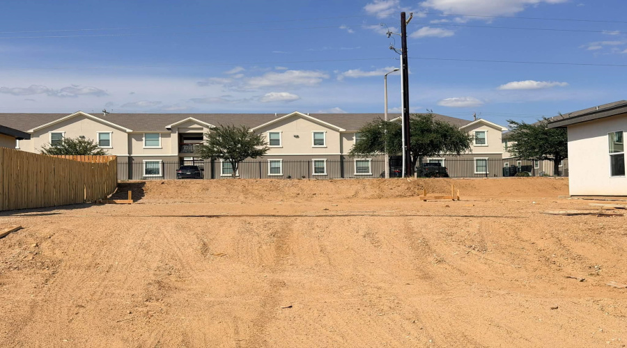 204 Lusitano Dr., Laredo, Texas 78046-7804, 4 Bedrooms Bedrooms, 6 Rooms Rooms,2 BathroomsBathrooms,Residential,For Sale,204 Lusitano Dr.,20264854
