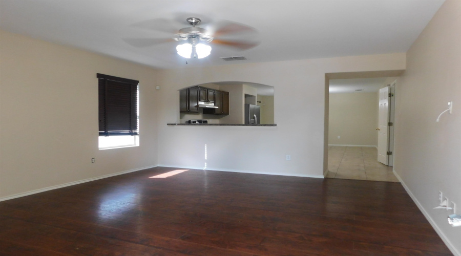 12106 Entrada Lp, Laredo, Texas 78045-9074, 3 Bedrooms Bedrooms, 5 Rooms Rooms,2 BathroomsBathrooms,Residential,For Rent,12106 Entrada Lp,20264855