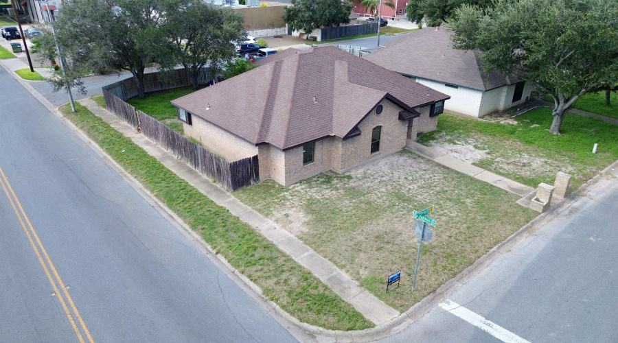 3201 N 22nd St., McAllen, Texas 78501-6016, 3 Bedrooms Bedrooms, 3 Rooms Rooms,2 BathroomsBathrooms,Residential,For Rent,3201 N 22nd St.,20264856
