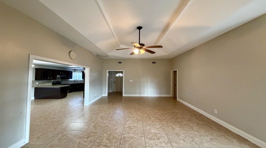 3201 N 22nd St., McAllen, Texas 78501-6016, 3 Bedrooms Bedrooms, 3 Rooms Rooms,2 BathroomsBathrooms,Residential,For Rent,3201 N 22nd St.,20264856