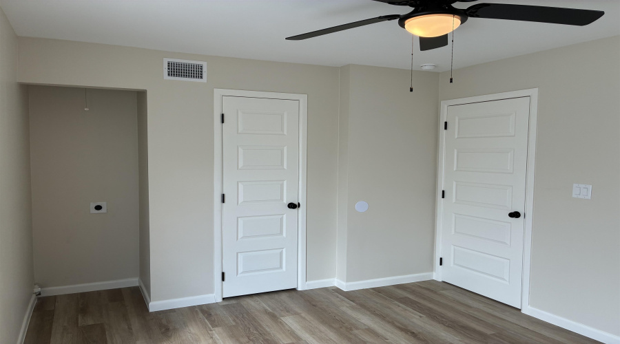 705 E Bustamante St, LAREDO, Texas 78041, 2 Bedrooms Bedrooms, 4 Rooms Rooms,1 BathroomBathrooms,Residential,For Rent,705 E Bustamante St,20264863