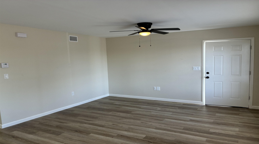 705 E Bustamante St, LAREDO, Texas 78041, 2 Bedrooms Bedrooms, 4 Rooms Rooms,1 BathroomBathrooms,Residential,For Rent,705 E Bustamante St,20264863