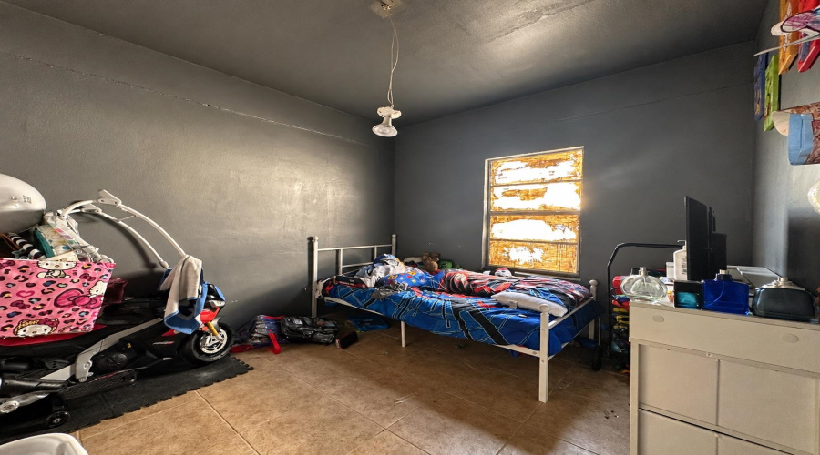 1908 Hidalgo St, Laredo, Texas 78040, ,Multi-family,For Sale,1908 Hidalgo St,20264861
