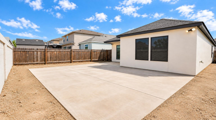 416 Concepcion, Laredo, Texas 78045, 3 Bedrooms Bedrooms, 7 Rooms Rooms,2 BathroomsBathrooms,Residential,For Sale,416 Concepcion,20264859