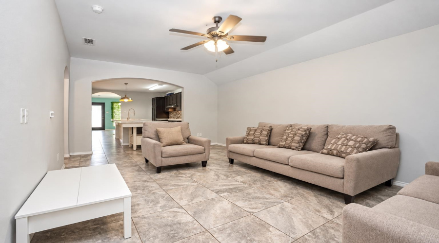 416 Concepcion, Laredo, Texas 78045, 3 Bedrooms Bedrooms, 7 Rooms Rooms,2 BathroomsBathrooms,Residential,For Sale,416 Concepcion,20264859