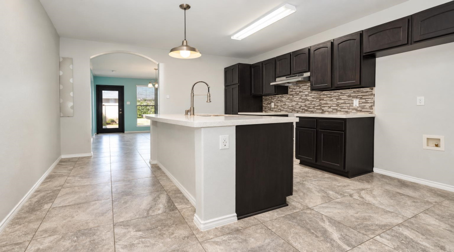 416 Concepcion, Laredo, Texas 78045, 3 Bedrooms Bedrooms, 7 Rooms Rooms,2 BathroomsBathrooms,Residential,For Sale,416 Concepcion,20264859