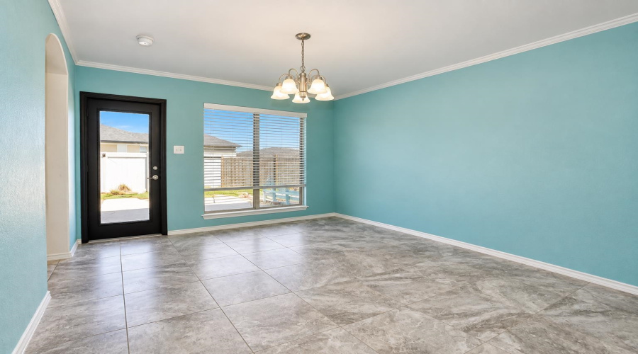 416 Concepcion, Laredo, Texas 78045, 3 Bedrooms Bedrooms, 7 Rooms Rooms,2 BathroomsBathrooms,Residential,For Sale,416 Concepcion,20264859