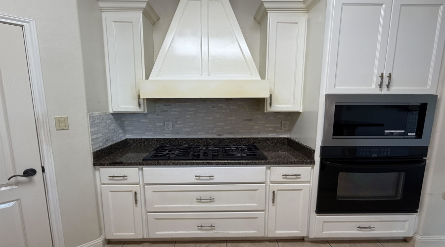 2609 Chardonnay Dr, Laredo, Texas 78045, 3 Bedrooms Bedrooms, 6 Rooms Rooms,3 BathroomsBathrooms,Residential,For Rent,2609 Chardonnay Dr,20264860