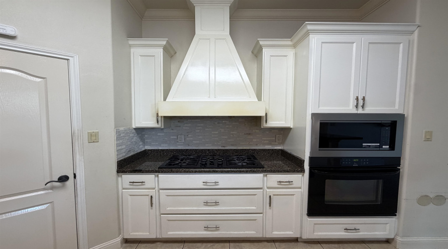 2609 Chardonnay Dr, Laredo, Texas 78045, 3 Bedrooms Bedrooms, 6 Rooms Rooms,3 BathroomsBathrooms,Residential,For Rent,2609 Chardonnay Dr,20264860