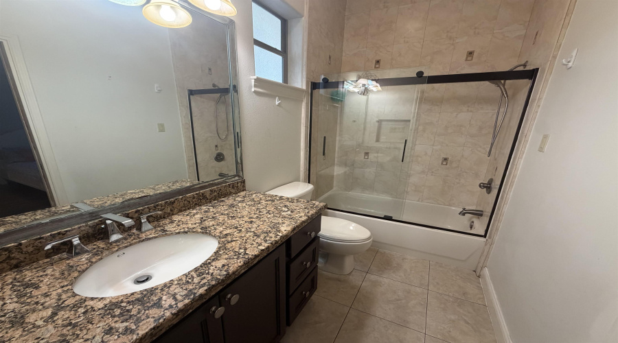 2609 Chardonnay Dr, Laredo, Texas 78045, 3 Bedrooms Bedrooms, 6 Rooms Rooms,3 BathroomsBathrooms,Residential,For Rent,2609 Chardonnay Dr,20264860