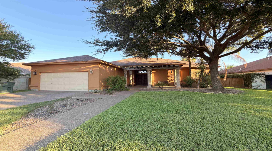 2609 Chardonnay Dr, Laredo, Texas 78045, 3 Bedrooms Bedrooms, 6 Rooms Rooms,3 BathroomsBathrooms,Residential,For Rent,2609 Chardonnay Dr,20264860
