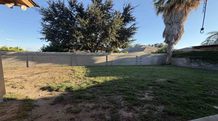 2609 Chardonnay Dr, Laredo, Texas 78045, 3 Bedrooms Bedrooms, 6 Rooms Rooms,3 BathroomsBathrooms,Residential,For Rent,2609 Chardonnay Dr,20264860