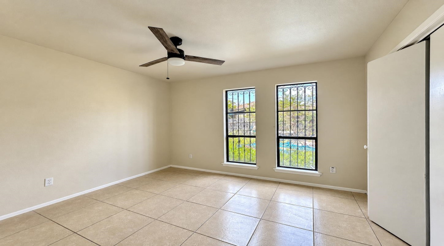 412 Gale St, Laredo, Texas 78041, 2 Bedrooms Bedrooms, 4 Rooms Rooms,1 BathroomBathrooms,Residential,For Sale,412 Gale St,20264862